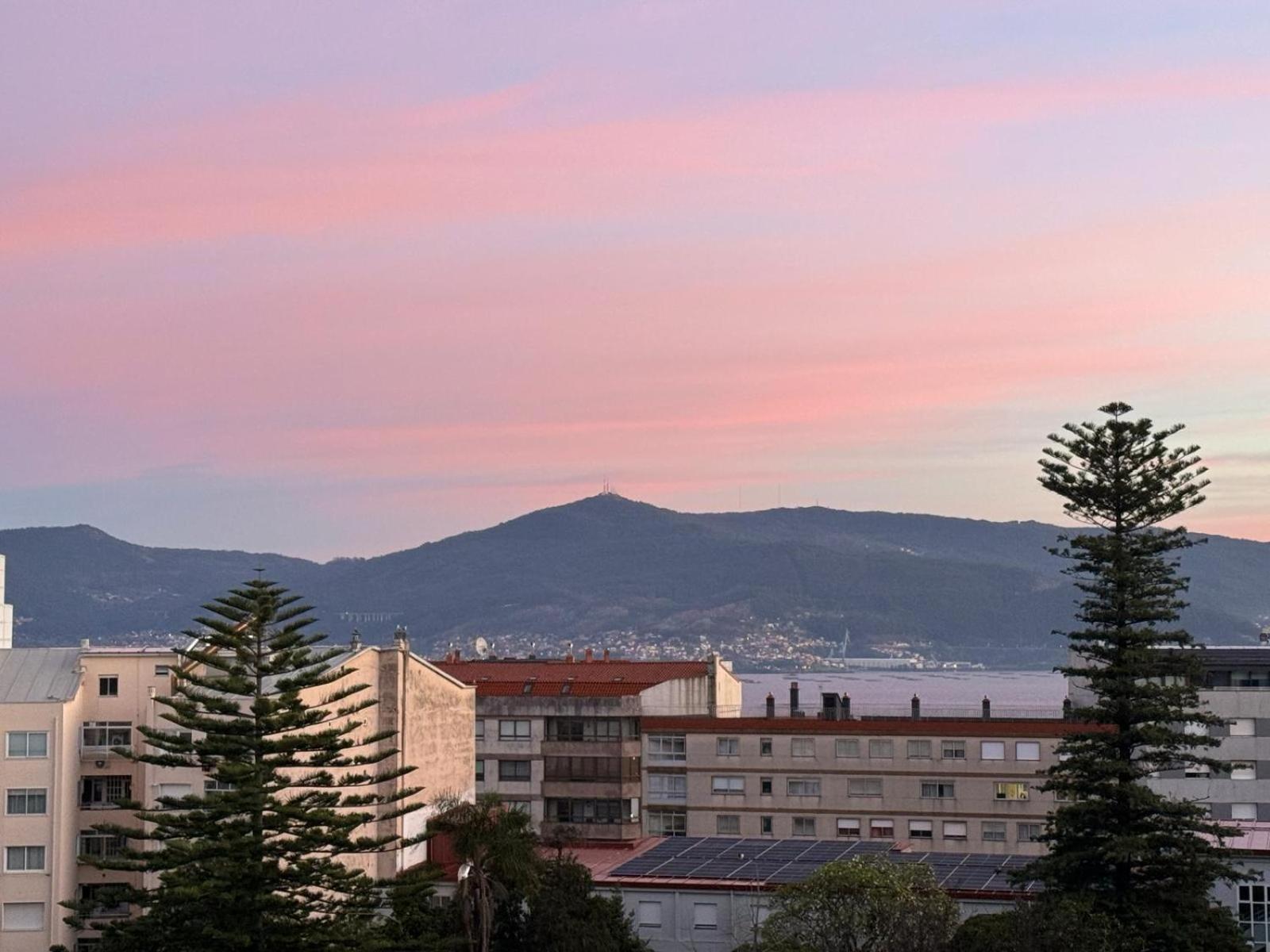 Moderno Apartamento Con Vistas A La Ria De Vigo Kültér fotó