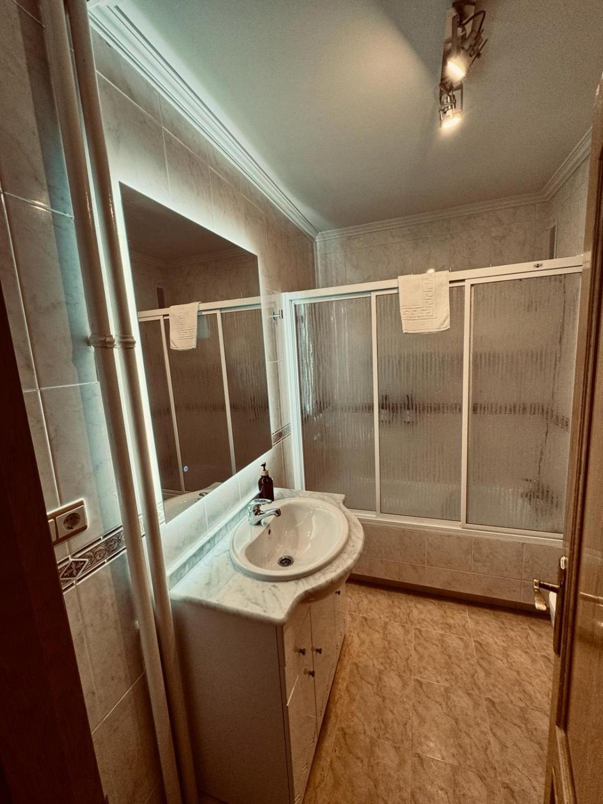 Moderno Apartamento Con Vistas A La Ria De Vigo Kültér fotó